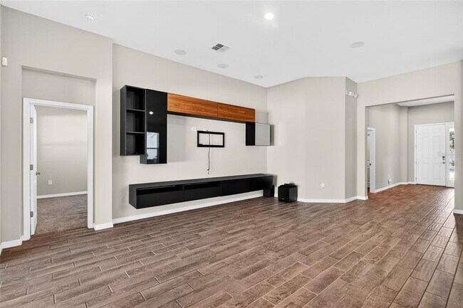 Foto del edificio - 1910 Goblet Cv St