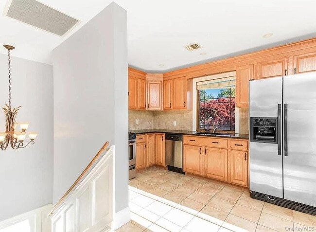 Photo - 113 Maple Pl Apartment