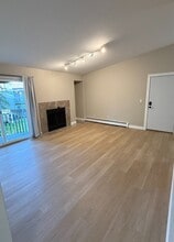 Building Photo - 11420 Heritage Ct