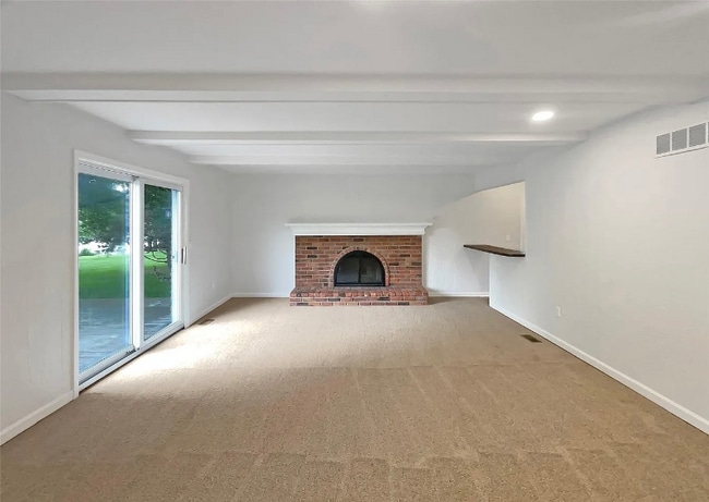 Building Photo - 893 Dartmouth Dr