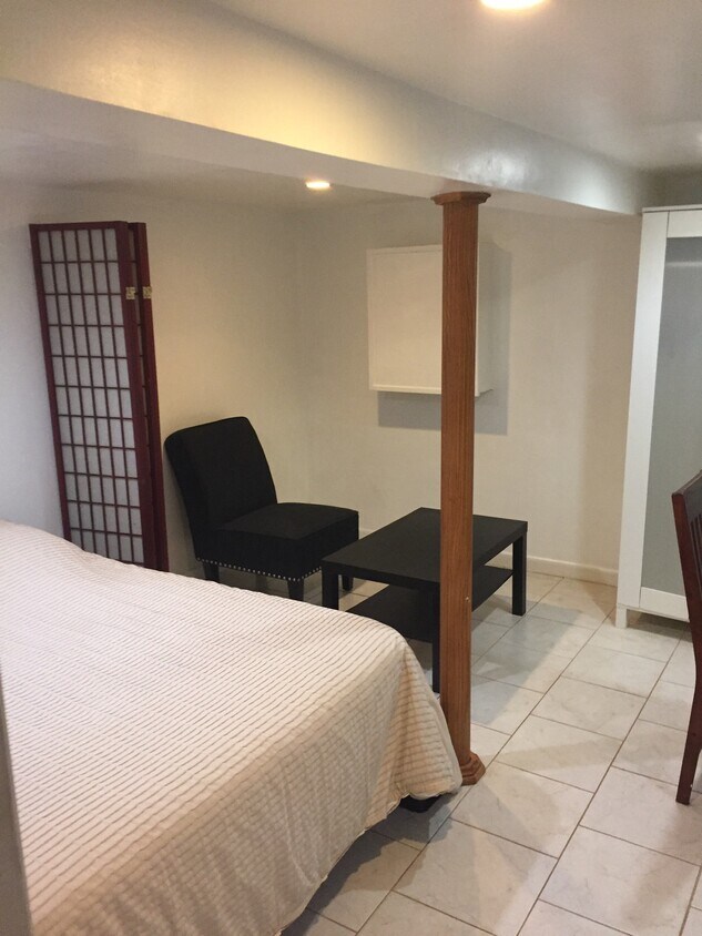 24 Roger St Unit Studio apartment, Hempstead, NY 11550 Apartments in