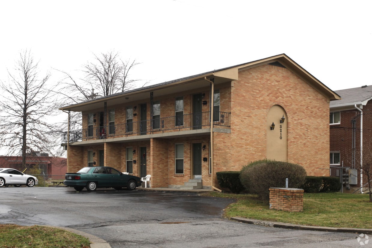 32103212 Chinquapin Ln, Louisville, KY 40219 Apartments in Louisville, KY