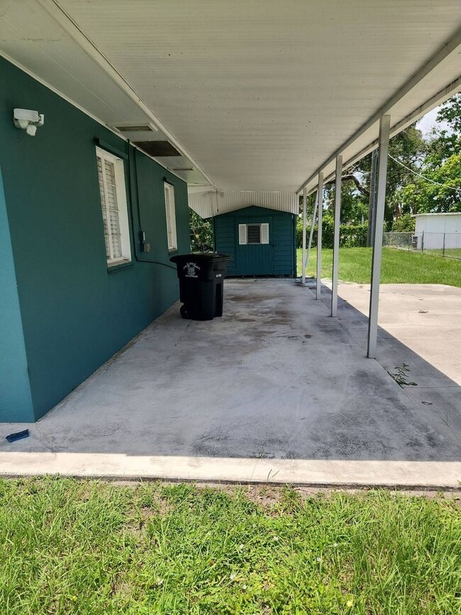 Photo - 1662 Houston Dr House