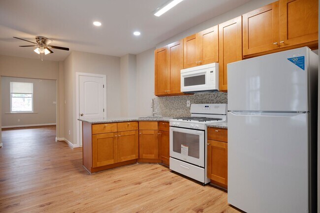 Foto del edificio - ???Newly Renovated MODERN 3BR and 1.5Bath Home in Mount Airy