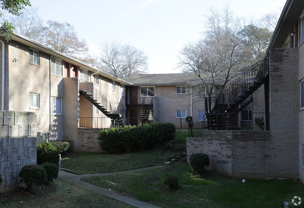 Foto del edificio - 3300 College St