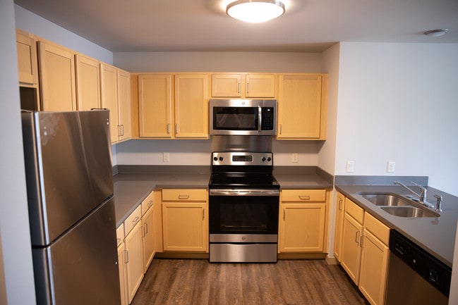 Building Photo - Regency Place