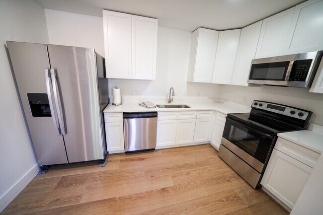 Foto del edificio - 501 38th Ave N