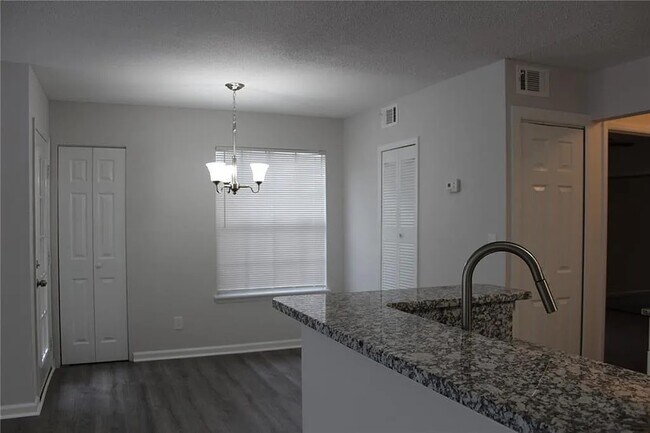 Foto del edificio - 106 Hawkstone Way