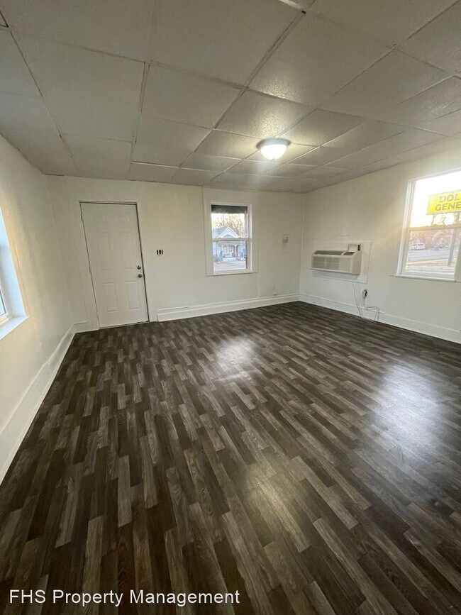 Foto del edificio - 1 br, 1 bath House - 1071 E Commercial Unit A