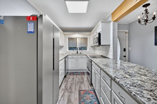 Building Photo - 1285 Willivee Dr