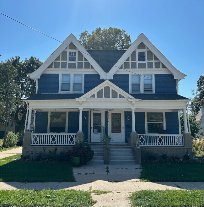 N54W6025-27 Portland Rd