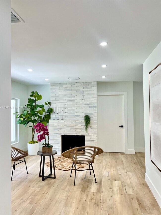 Foto del edificio - 2471 SW 19th Terrace