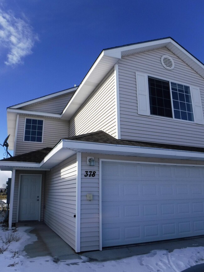 376 Colter Loop, Pinedale, WY 82941 Townhome Rentals in Pinedale WY