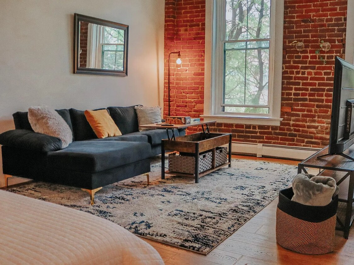 Foto principal - 2193 Arapahoe St