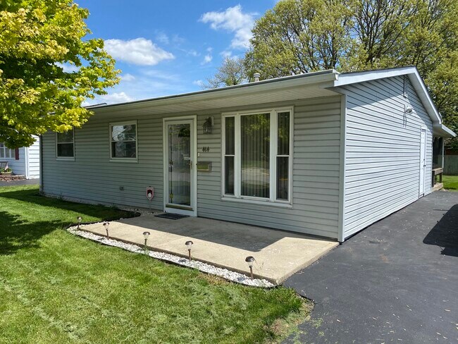 Building Photo - 414 Hiler Rd