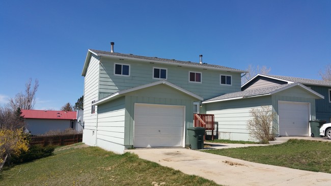 3 Clearview Ct - front view - Clearview Ct Duplexes