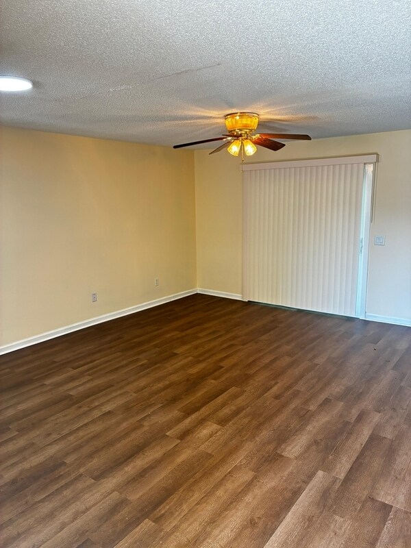 Foto del edificio - 1226 Westdale Dr