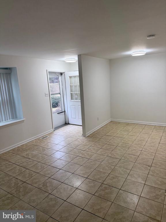 Building Photo - 9753 Whiskey Run