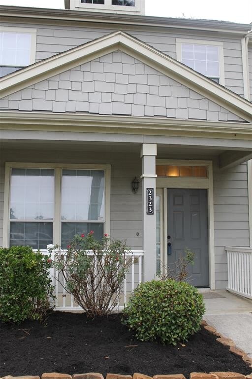 Foto del edificio - 2323 Walnut Fair Ln