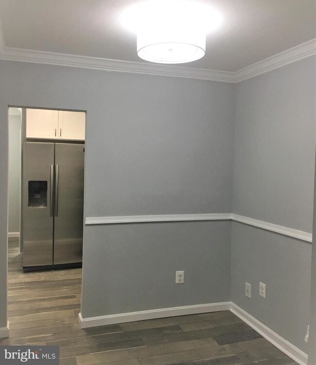 Foto del edificio - 53 Skyhill Rd