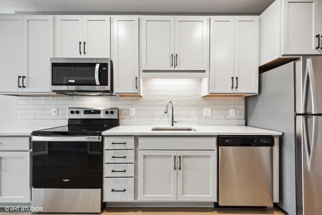 Interior Photo - Lago Apartments