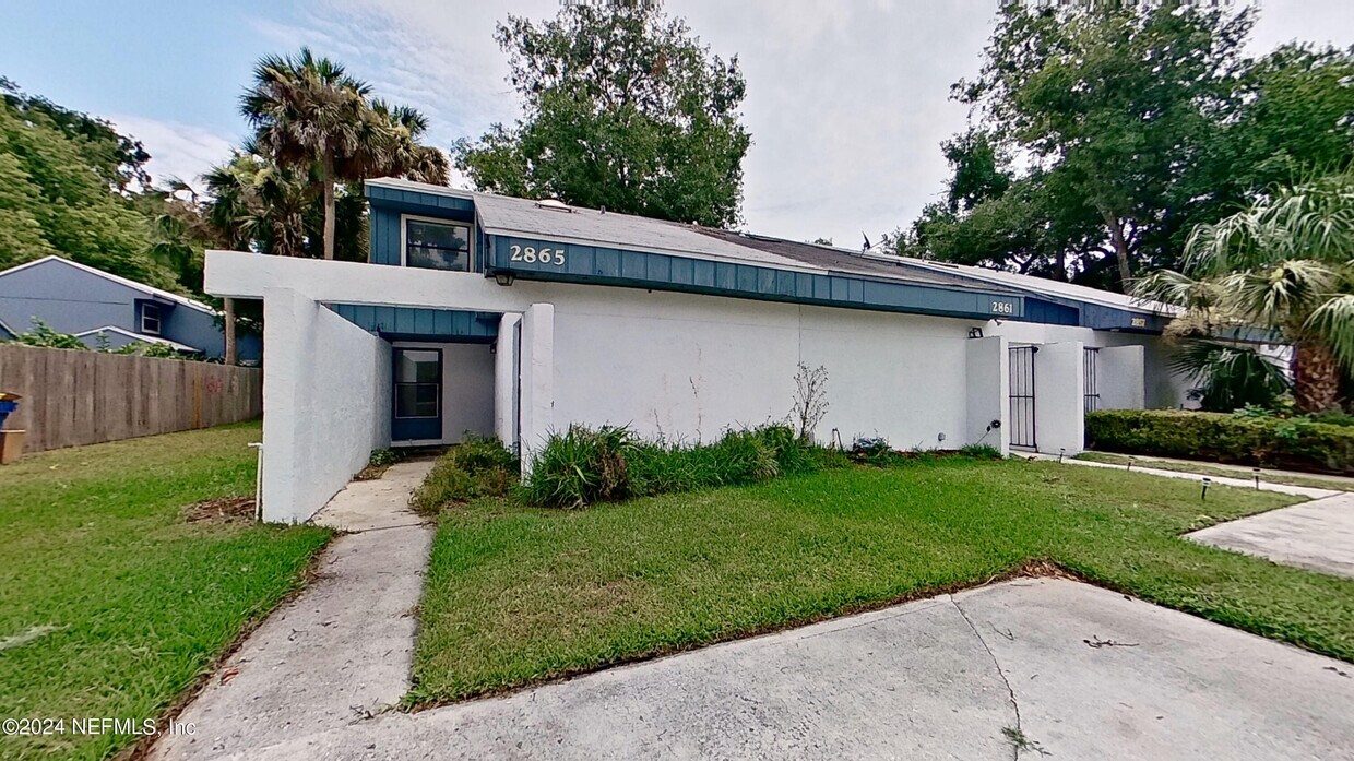 Primary Photo - 2865 Wonderwood Ln
