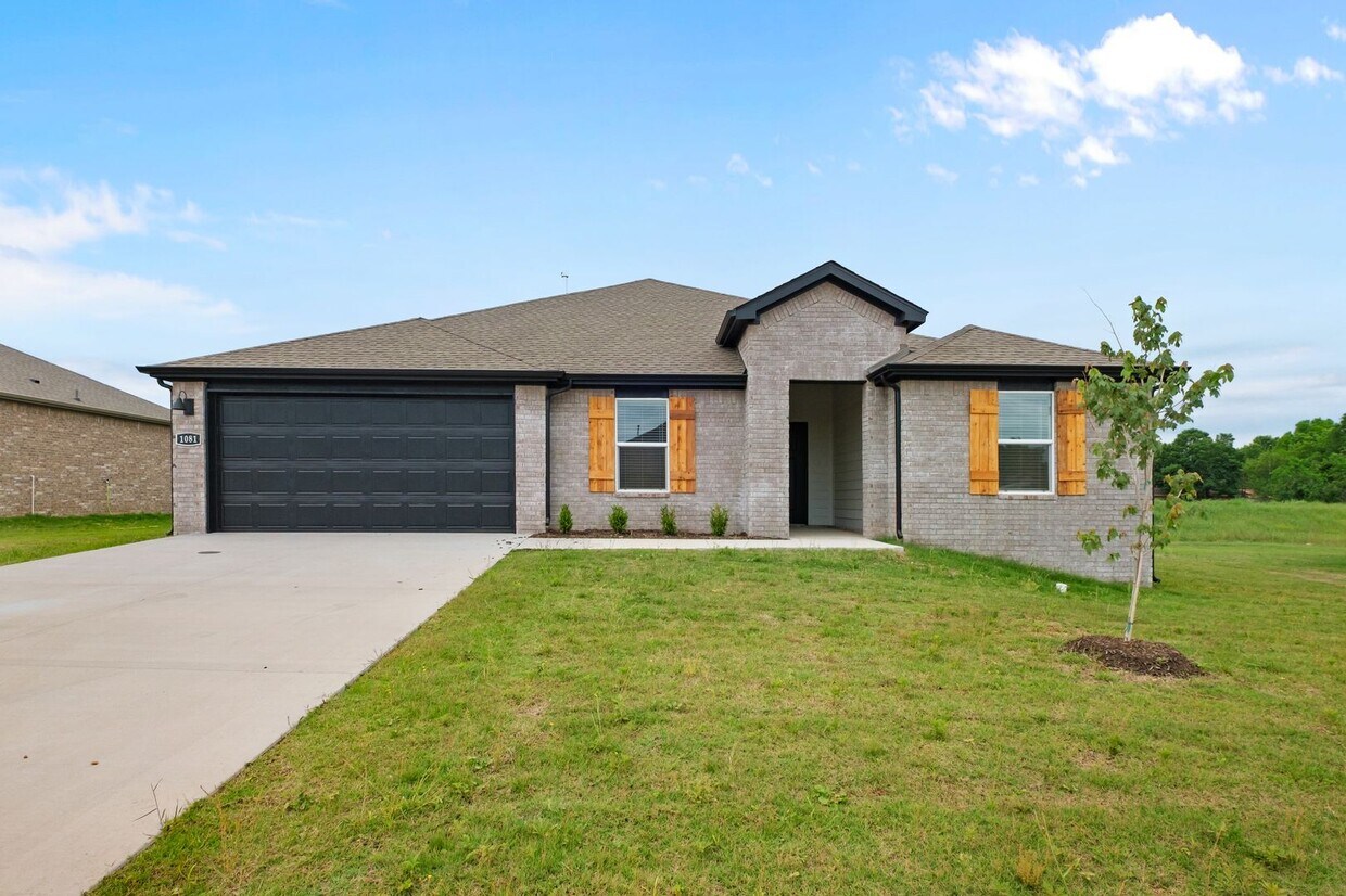 Primary Photo - Stunning New 4-Bedroom Home with Modern Up...