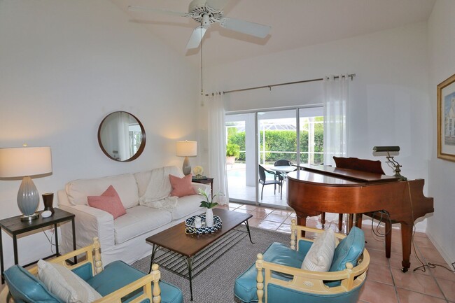 Building Photo - **FURNISHED POOL HOME** BERKSHIRE LAKES **...