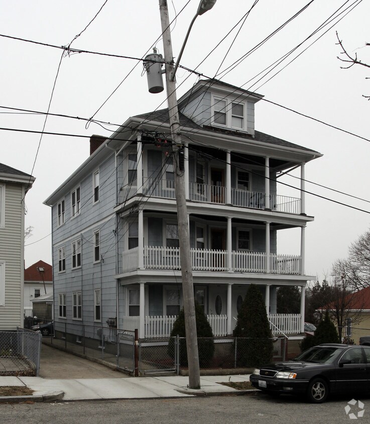 Foto del edificio - 200-202 Wendell St