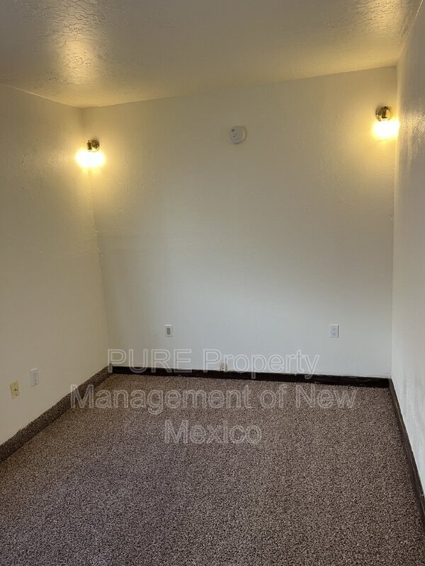 Building Photo - 13131 Marble Ave NE