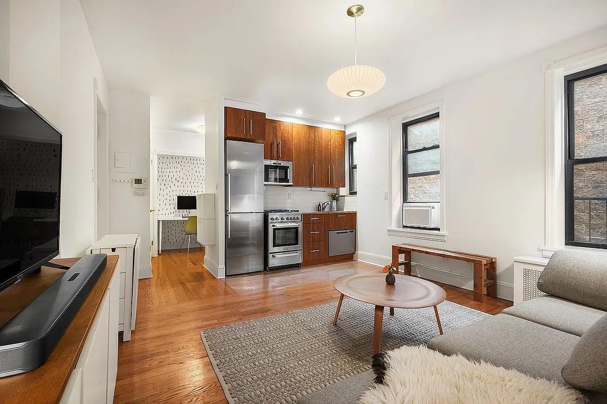 Foto principal - 251 Pacific St