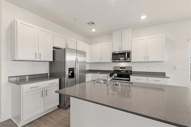 Foto del edificio - 502 Red Lovebird Ave