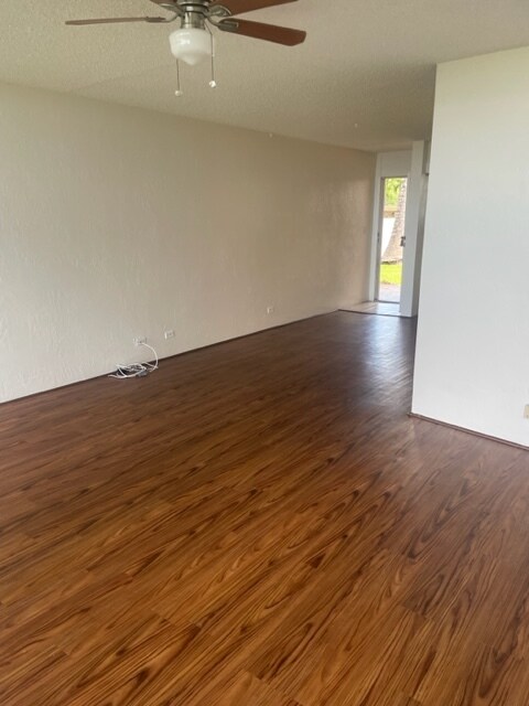 Foto del edificio - 87-561-561 Farrington Hwy