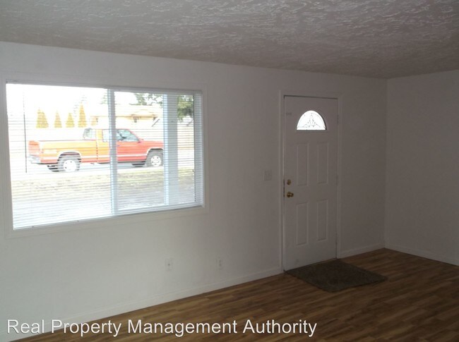 Building Photo - 9103 NE Burton Rd
