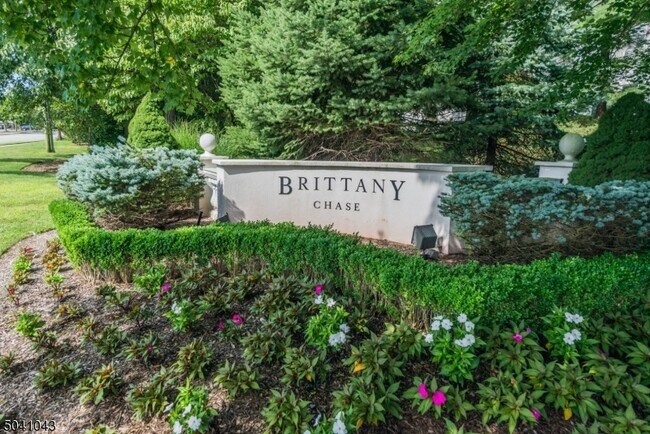 Building Photo - 604 Brittany Dr