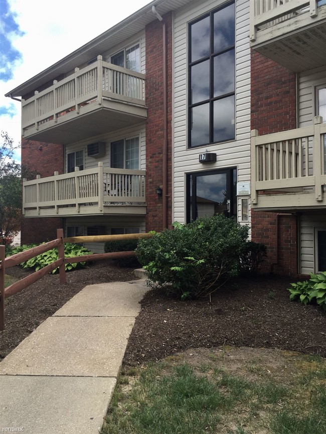 Foto del edificio - 1808 Cooper Foster Park Rd