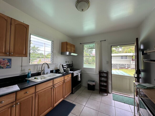 Foto del edificio - Fully Furnished 2BR/1BA