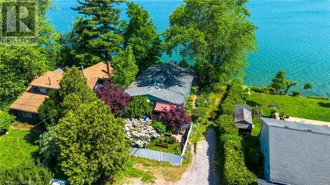 Photo du bâtiment - 2 14th St