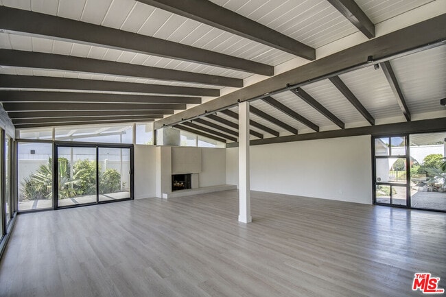 Building Photo - 5452 Rockledge Dr