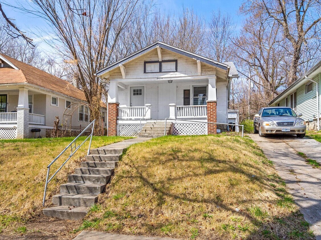 Foto principal - 5614 Brooklyn Ave