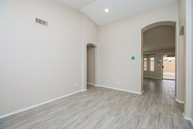 Foto del edificio - 1815 E Ironwood Dr