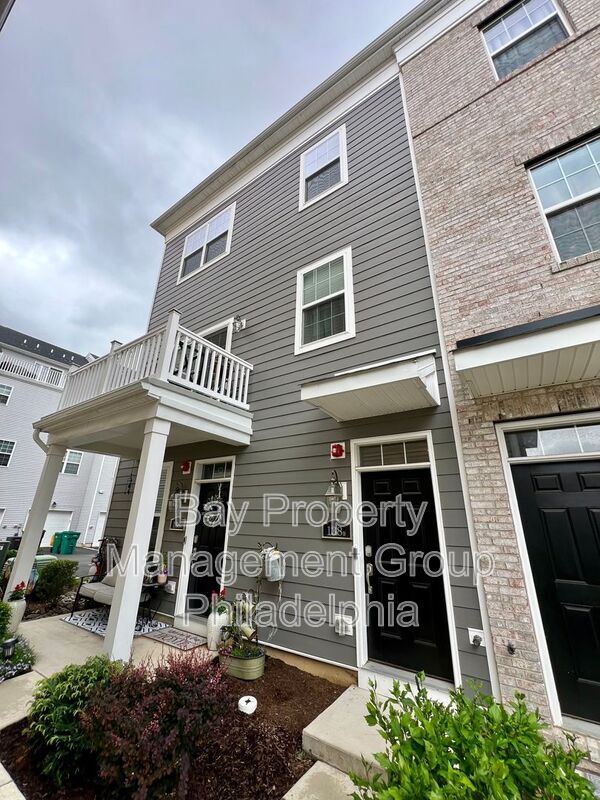 Primary Photo - 138B Fleet Ct
