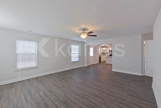 Building Photo - 109 Western Red Cedar Dr