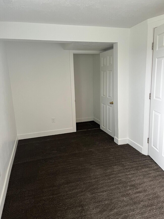 Foto del edificio - 2778 S 8850 W