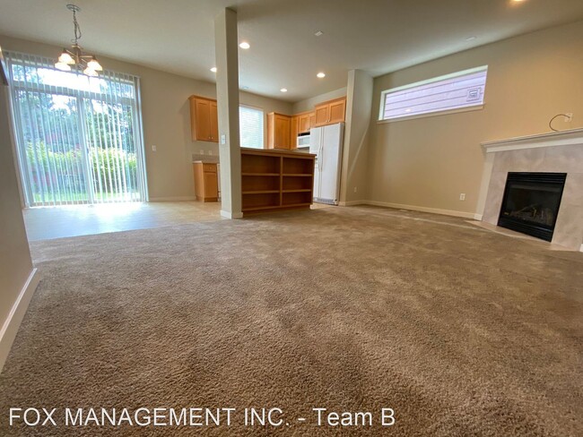 Building Photo - 3 br, 2.5 bath House - 7438 SE Jack Rd