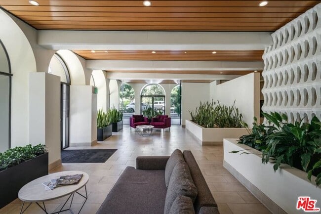 Foto del edificio - 1300 Midvale Ave