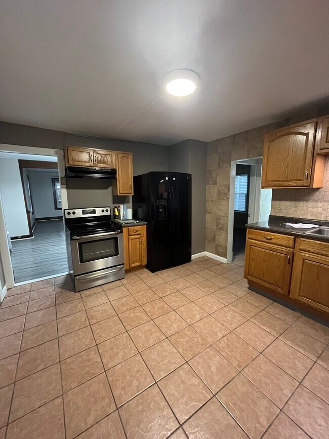 Kitchen - 25 Los Angeles St