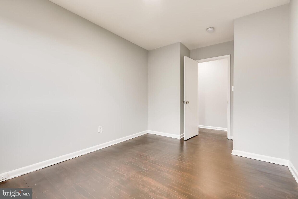 Foto principal - 3314 Hillsmere Rd