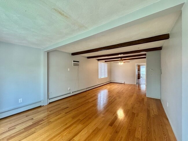Foto del edificio - 47 Estes St