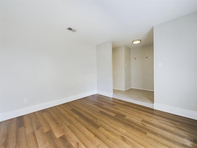 Foto del edificio - 12102 Grey Rock Ln